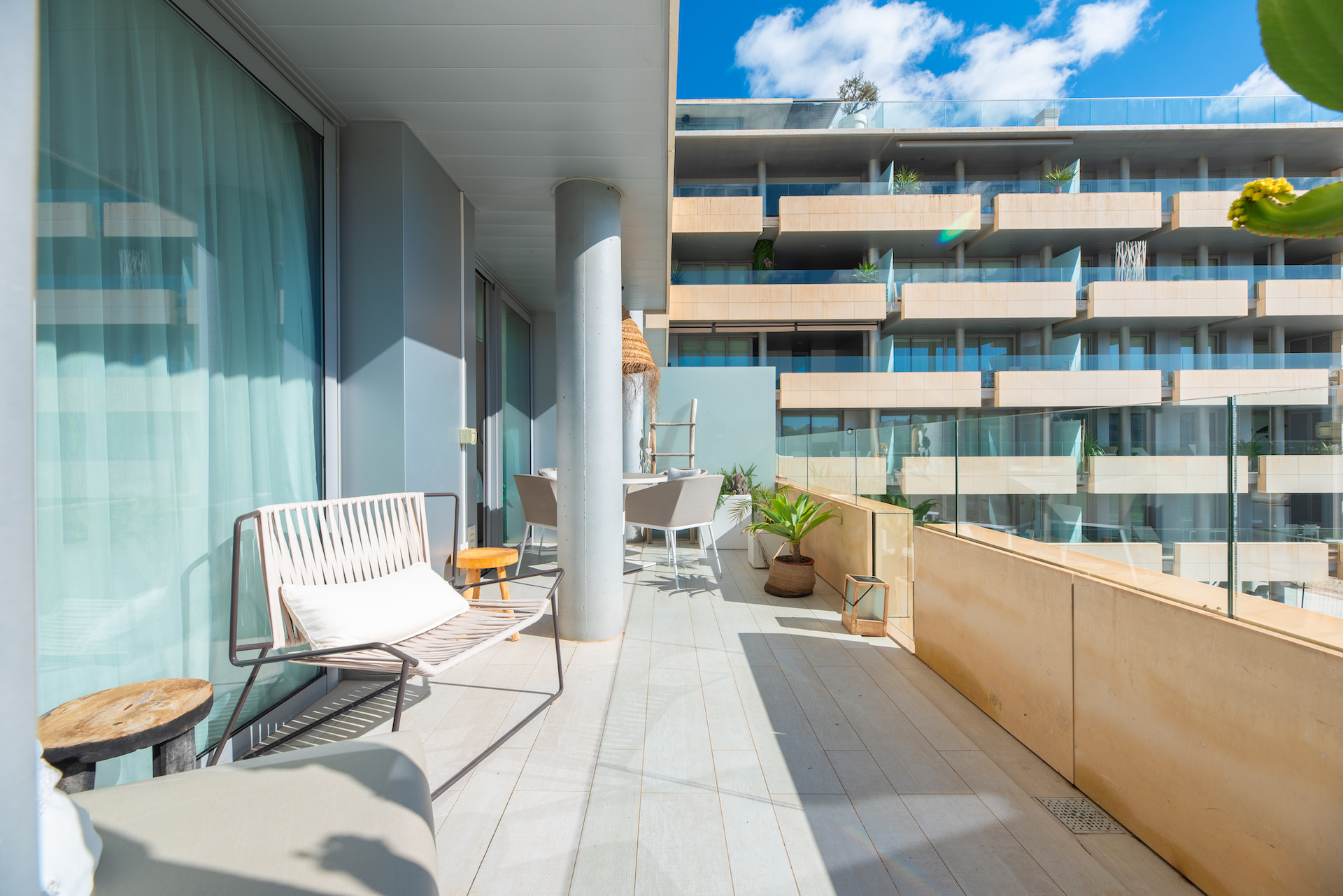 Resa Estates apartment for sale in Ibiza marina botafoch modern terrace 5.jpg